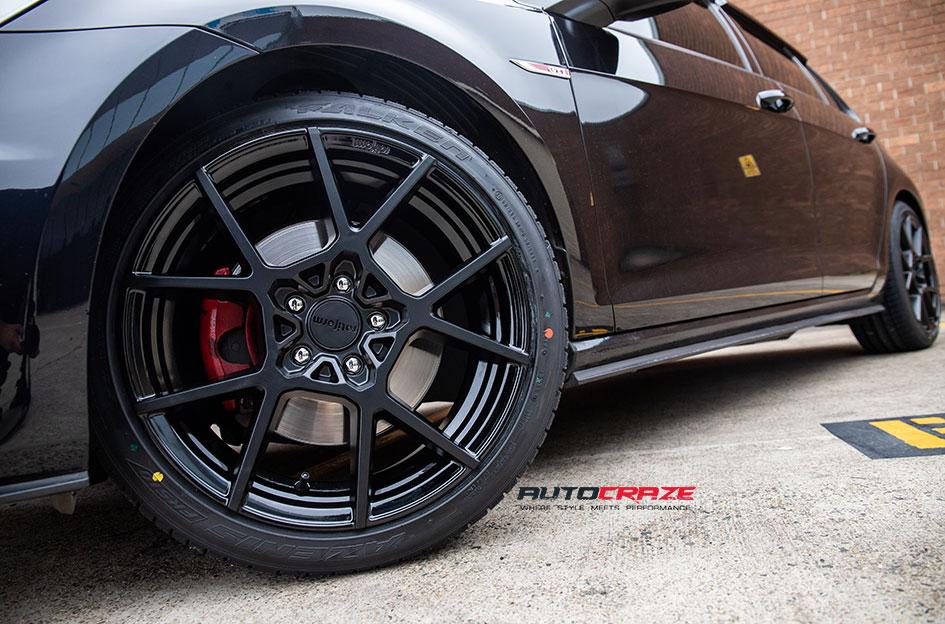 VOLKSWAGEN GOLF KPS MATTE BLACK